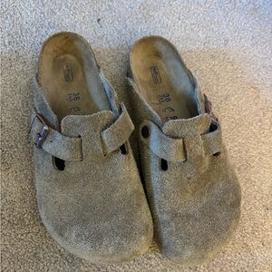 Birkenstock Boston Clogs - Taupe